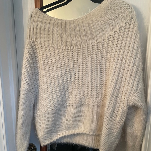 Forever 21 Crop, off the shoulder Sweater - Picture 2 of 3